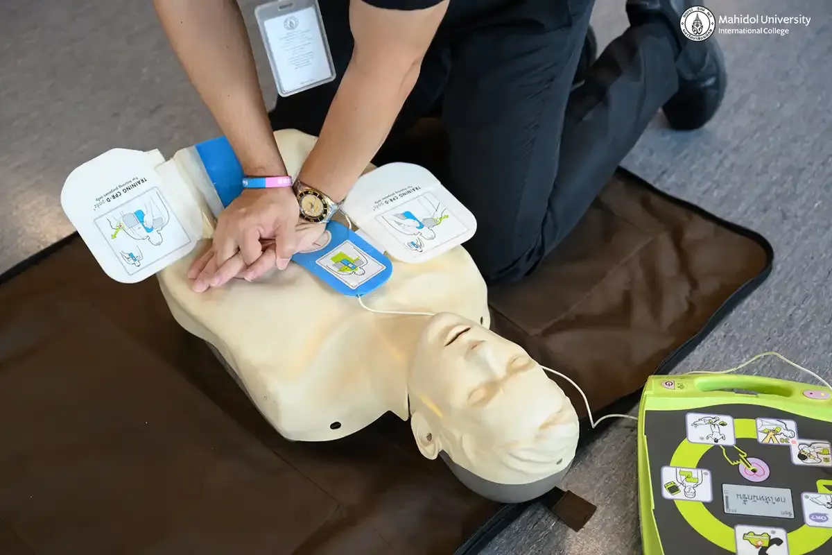 MUIC Staff Undergo First Aid & BLS Training