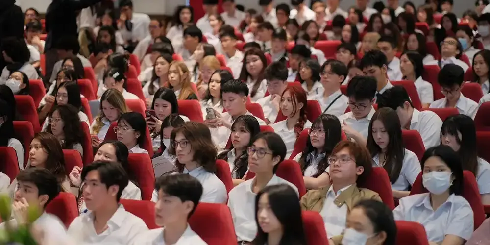 MUIC Welcomes Over 600 New Students for 1st Trimester￼