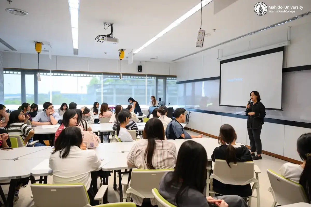 MUIC Organizes “Camp Dek Art” for Aspiring Design Students