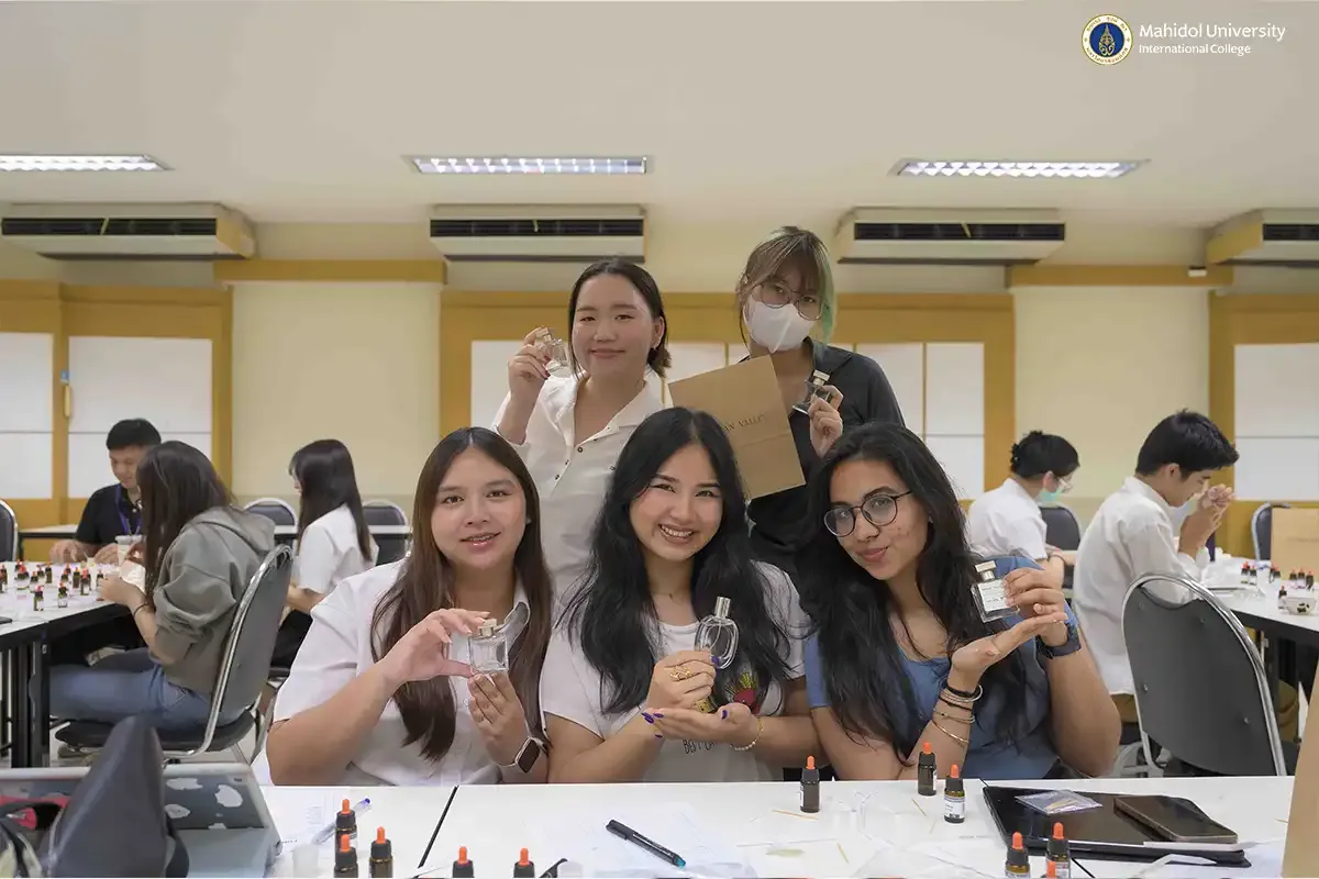 Chemistry Seminar in MUIC Explores the Science and Art of Perfumery
