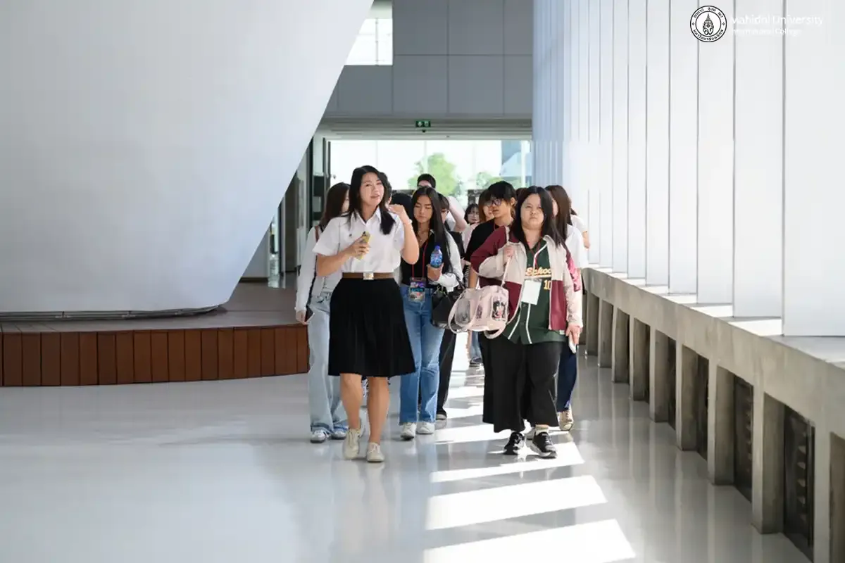 MUIC Organizes “Camp Dek Art” for Aspiring Design Students