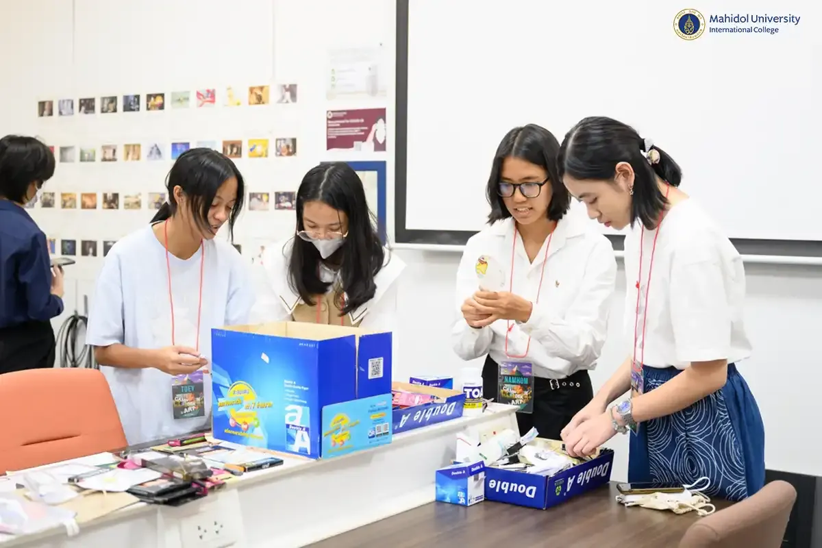 MUIC Organizes “Camp Dek Art” for Aspiring Design Students