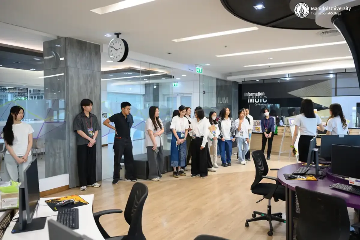 MUIC Organizes “Camp Dek Art” for Aspiring Design Students