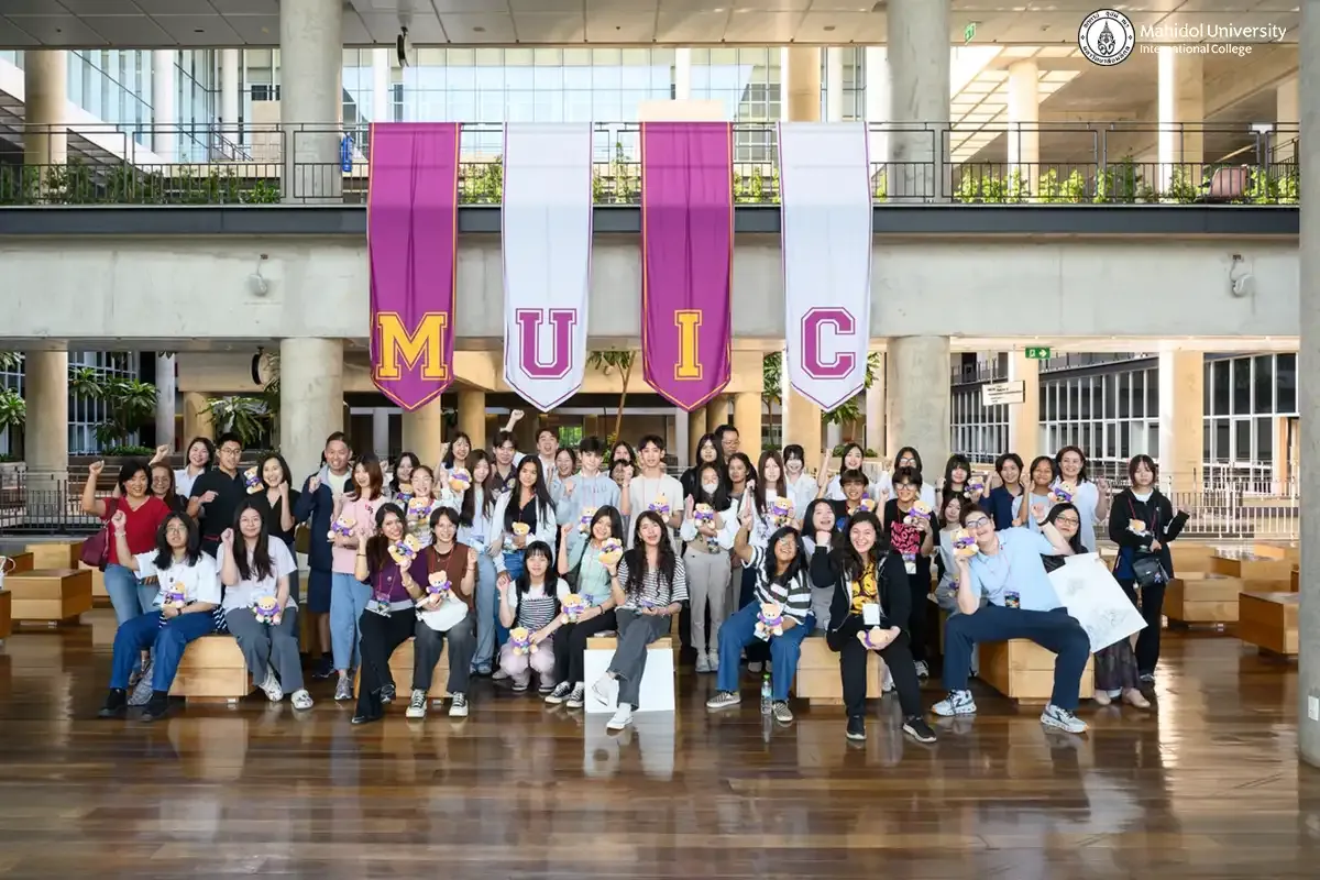MUIC Organizes “Camp Dek Art” for Aspiring Design Students