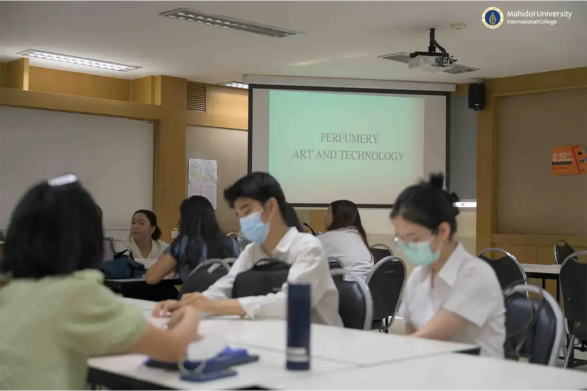 Chemistry Seminar in MUIC Explores the Science and Art of Perfumery