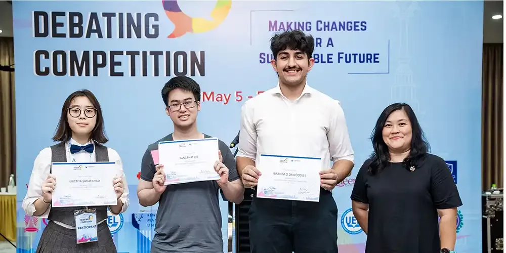 Debate Club 4th Place in Vietnam Tournament