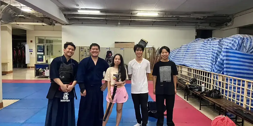 Kendo Club Offers Basic Lessons