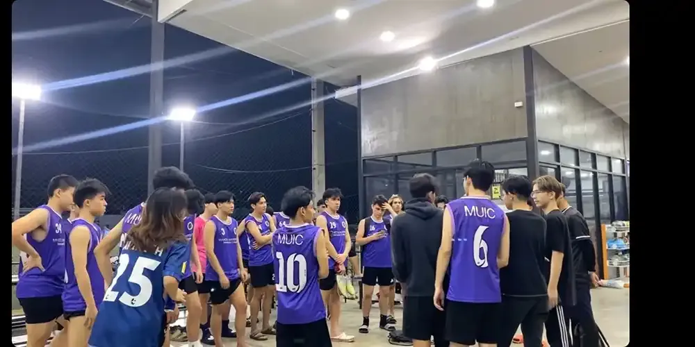 MUIC's Soccer Club Trains Women Players