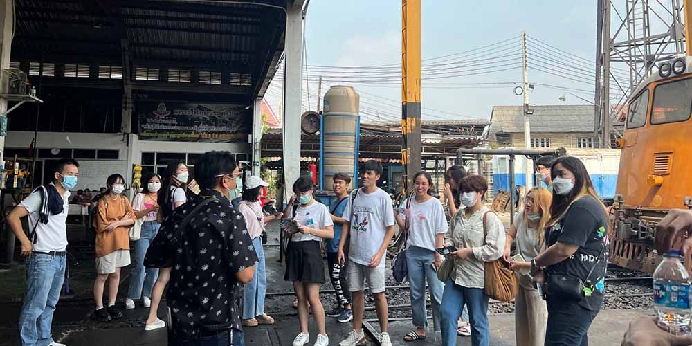 Rakkaew Club’s One Day Trip to Bangkok Noi