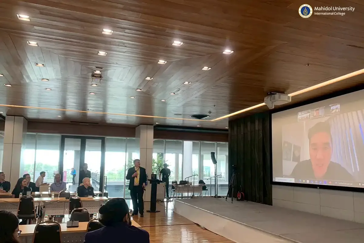 Science Division Holds Advisory Board Meeting