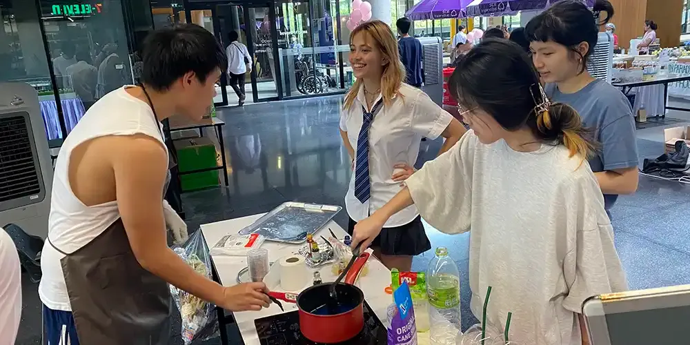 Science Society Club Celebrates Loy Krathong with Crystal Candy-making Workshop