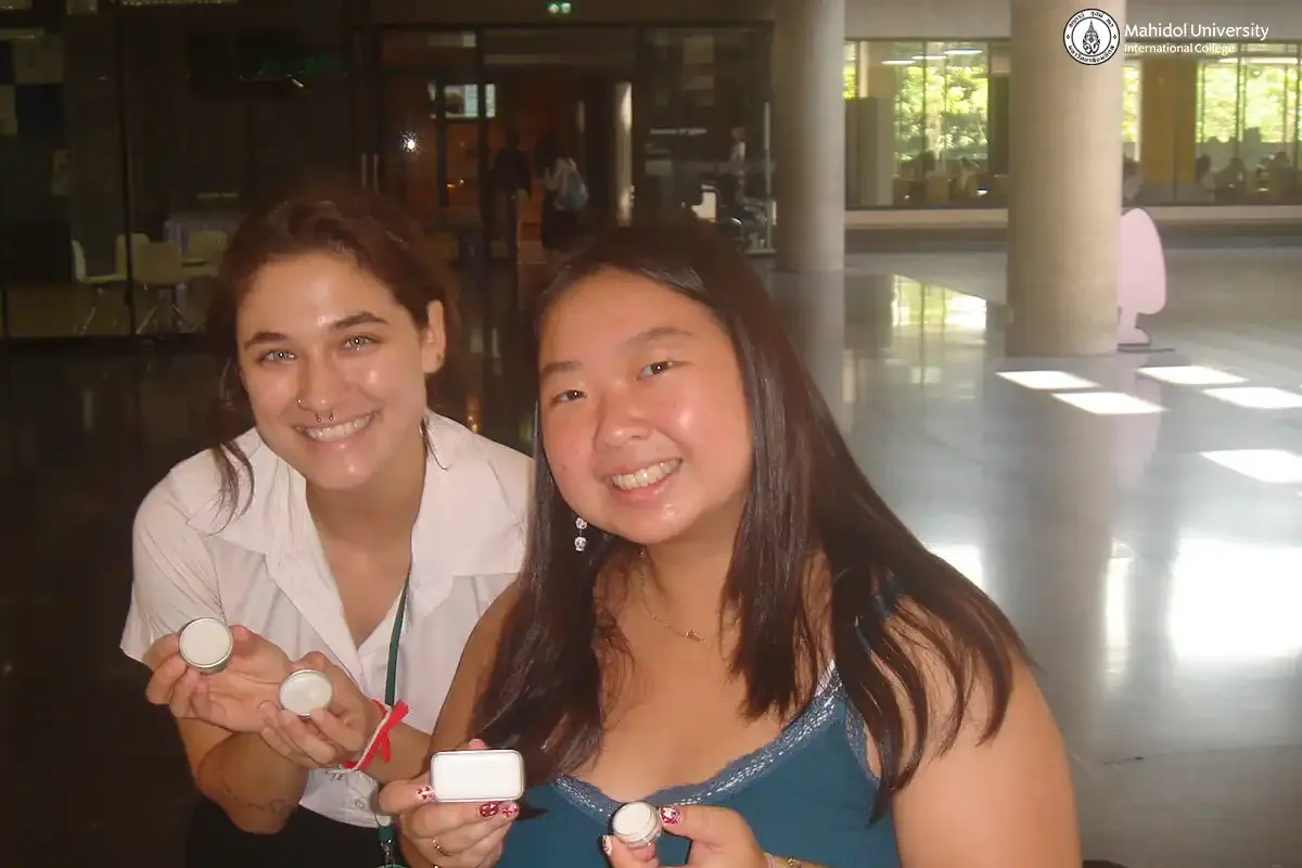 Science Society Club Holds DIY Perfume Balm Workshop