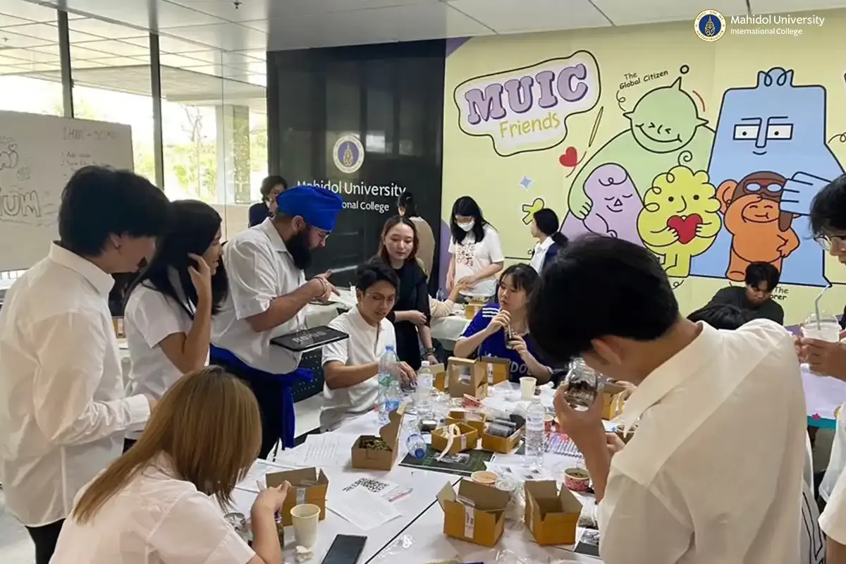 Science Society Club Teaches Students How to Build a Mini Terrarium