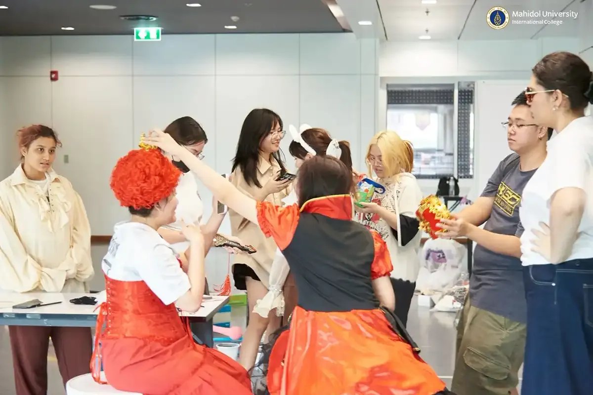 Theatre Club Prepares for “Alice in Wonderland” the Musical