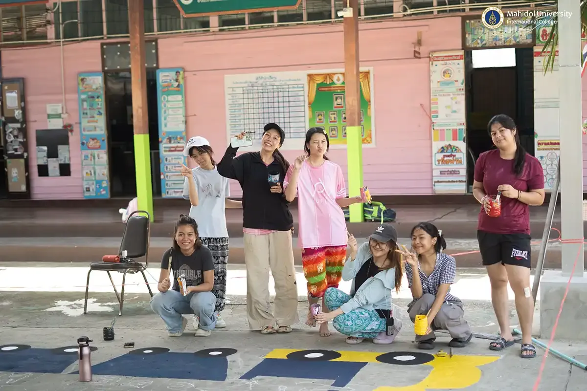 <strong>Volunteer Club Successfully Holds 5-Day Camp</strong>