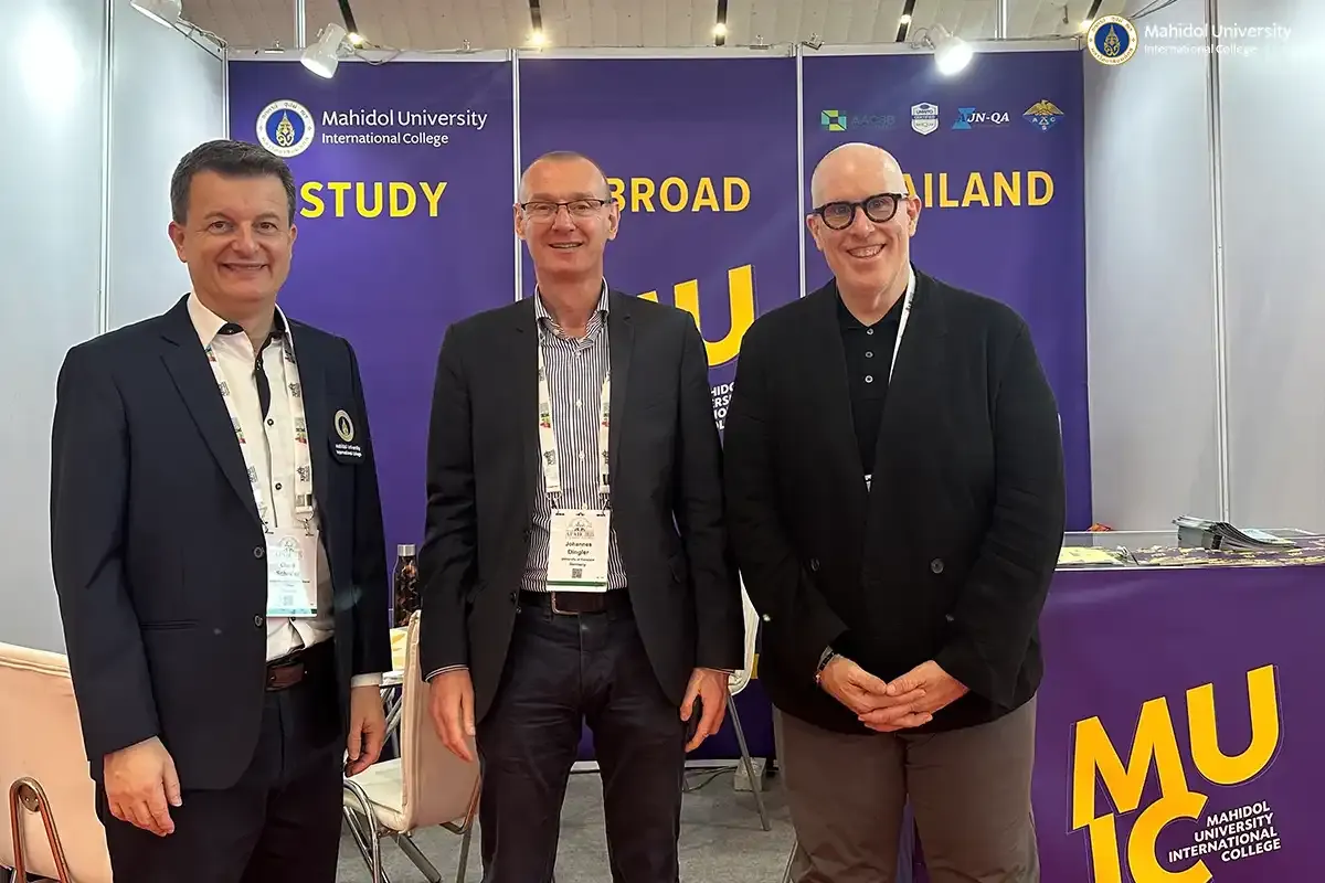 MUIC Execs and Staff Attend APAIE Conference