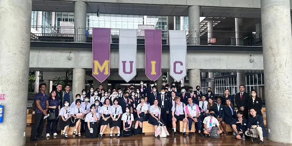 MUIC Welcomes Visitors from 2 Schools