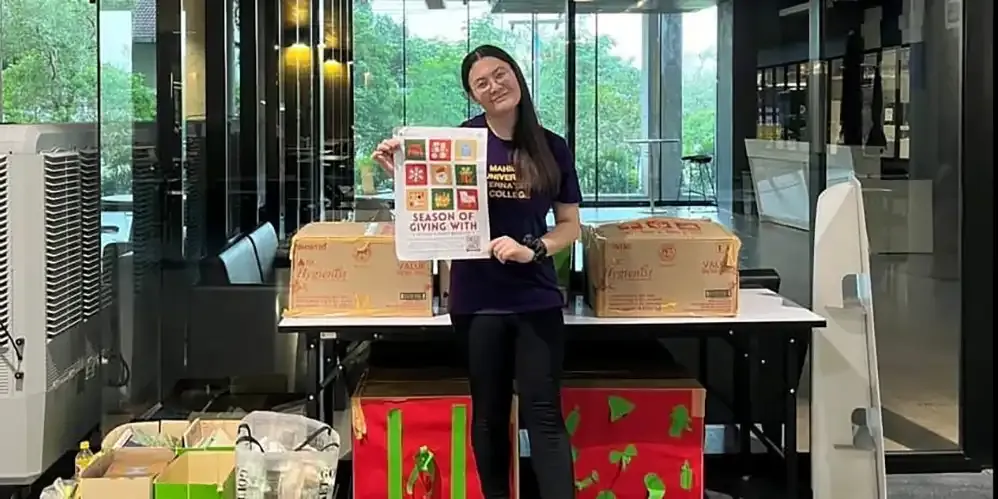 Nature Lovers Celebrate Christmas by Giving People a Second Chance