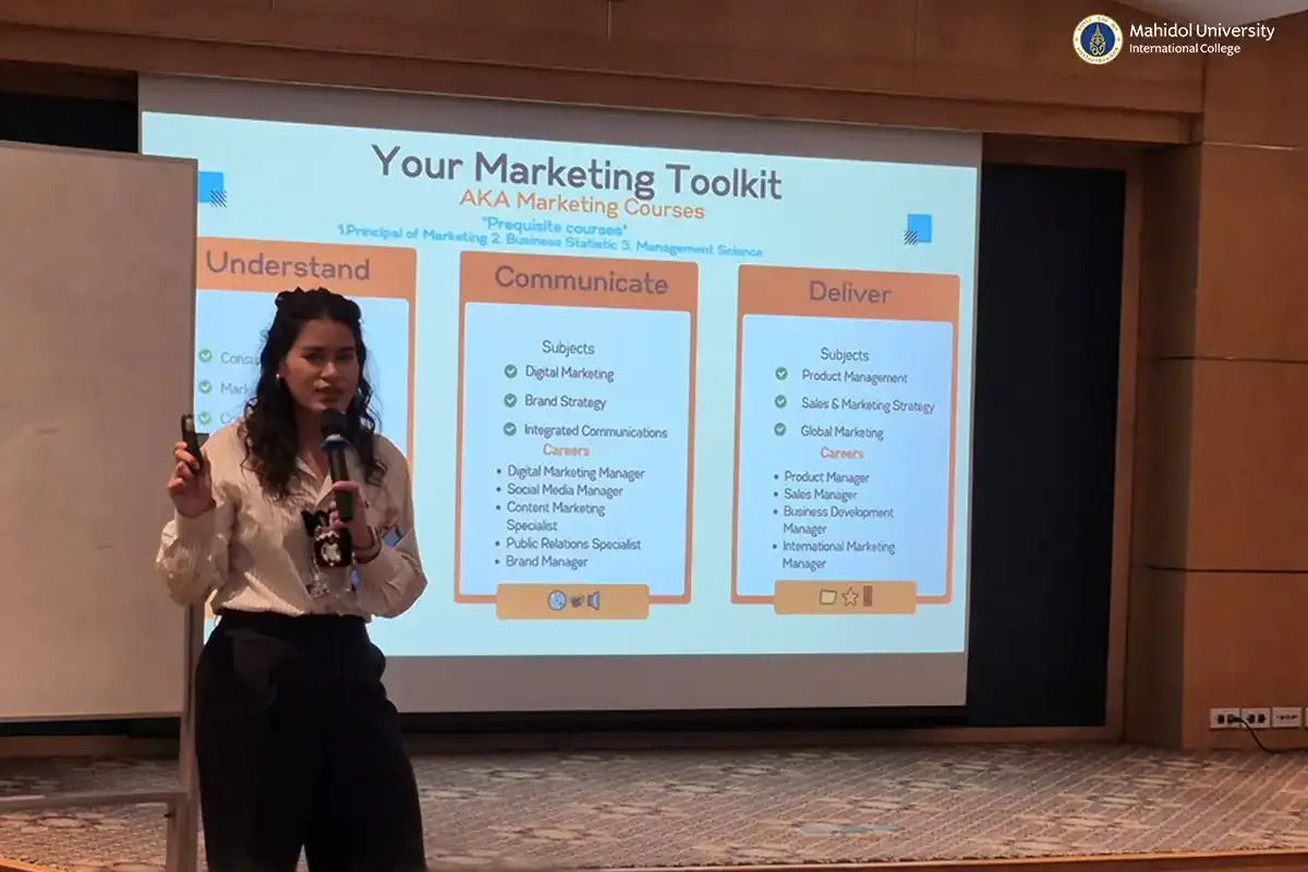 Sharing Insights with PC Students for Business Administration Q1/2025, Majors P’ Jor Nong