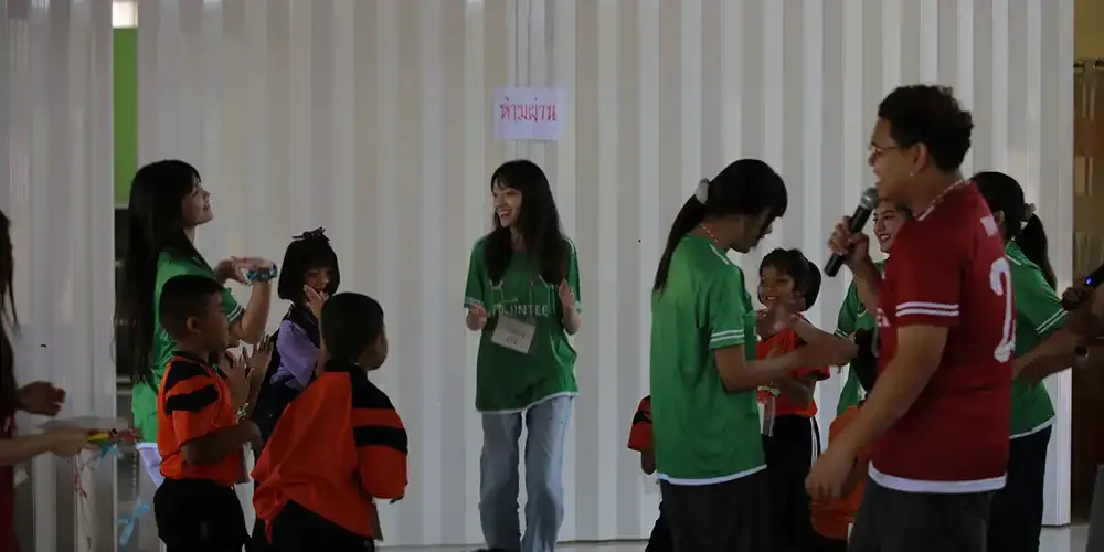 Volunteer Club Brings Fun and Learning to Pupils￼