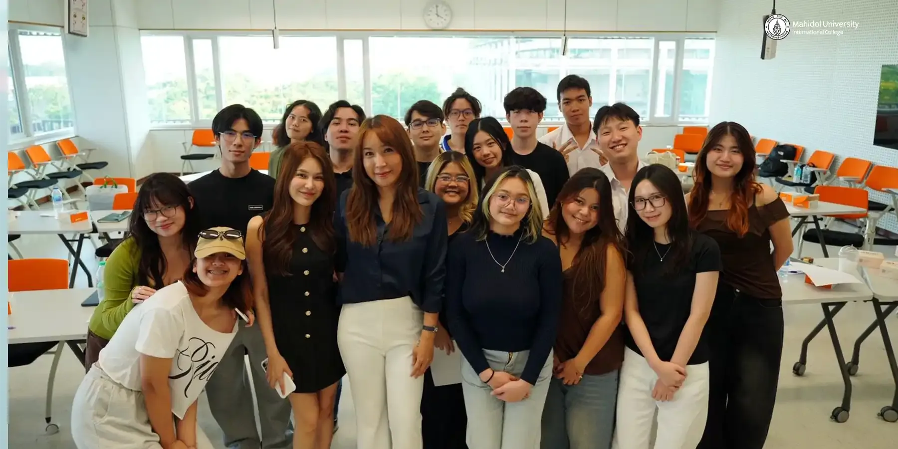 Career Insights Club Holds Signature Design Workshop