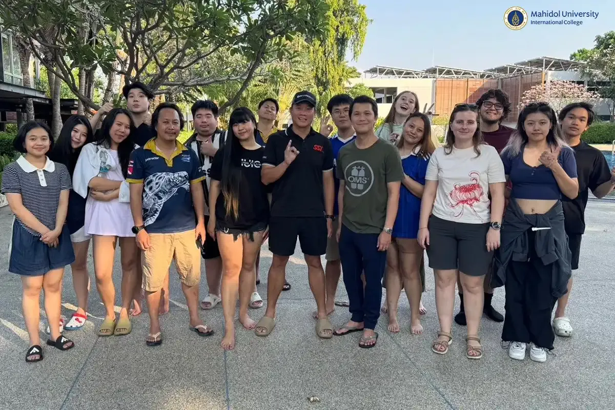 Diving Club Holds Scuba Pool Session