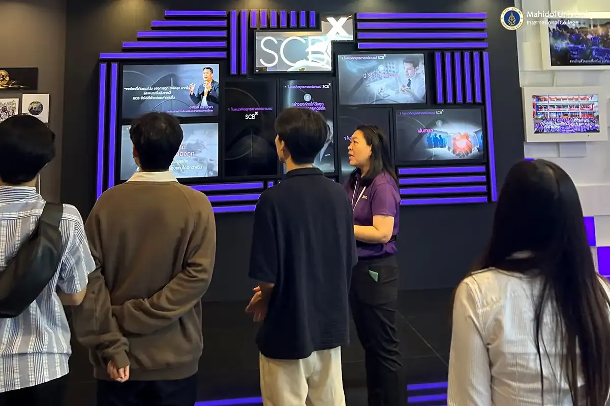 Investment Club Visits&nbsp;InnovestX and SCB’s Offices