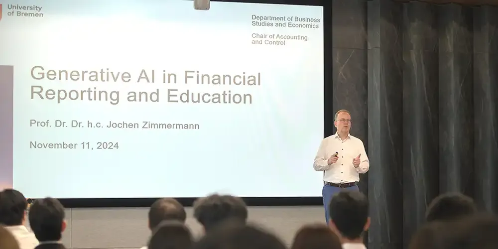 MUIC Hosts Lecture on “Exploring Generative AI in Financial Reporting”