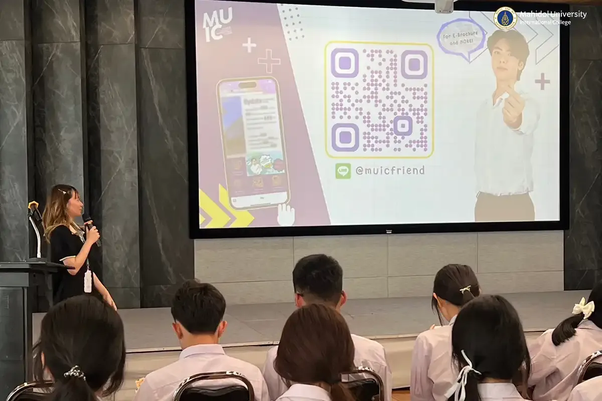 MUIC Welcomes Visitors from Phuket Wittayalai School