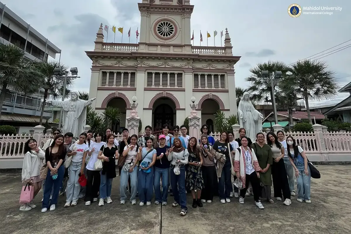 Rakkaew Club Organizes Day Trip to Kudichin Community