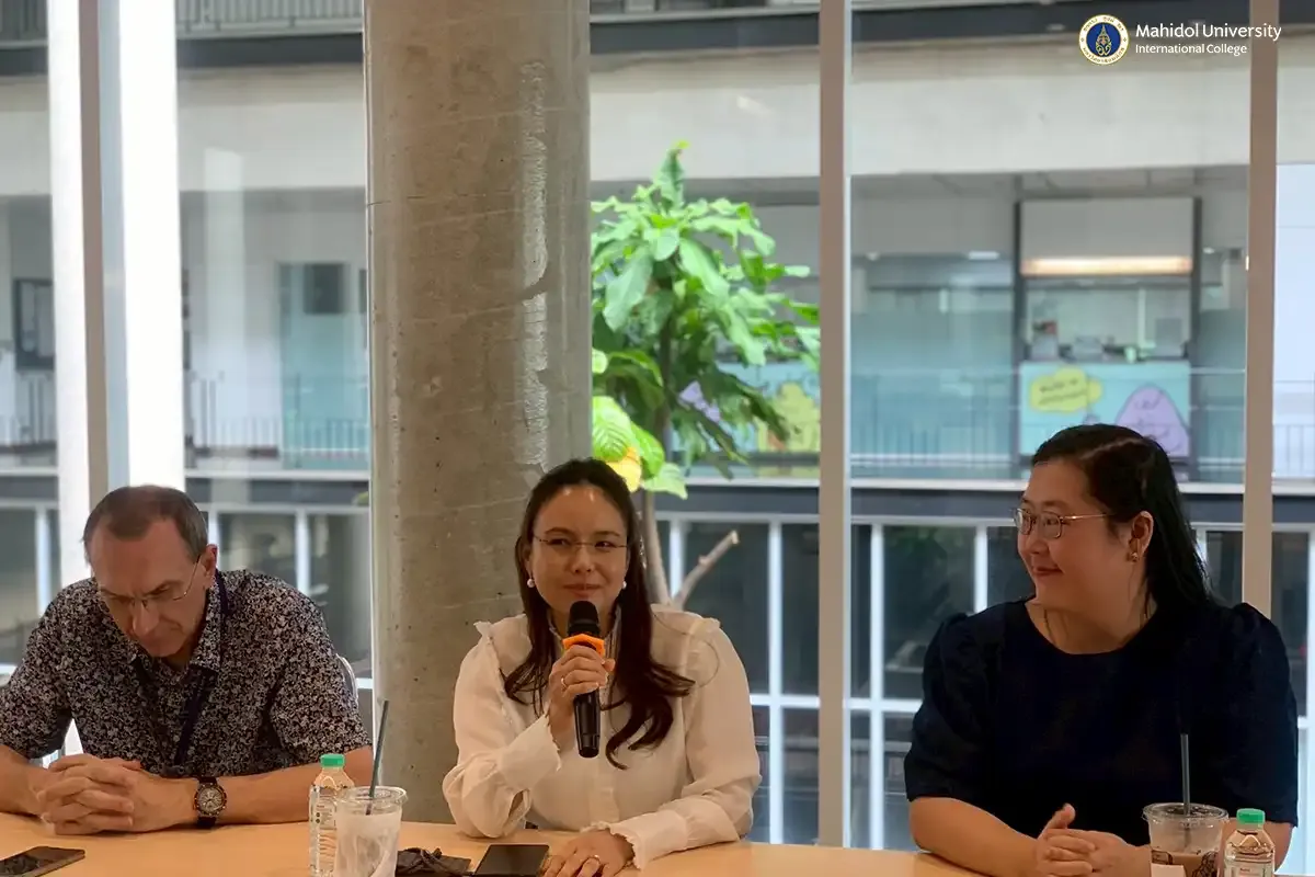 Science Division Holds Advisory Board Meeting