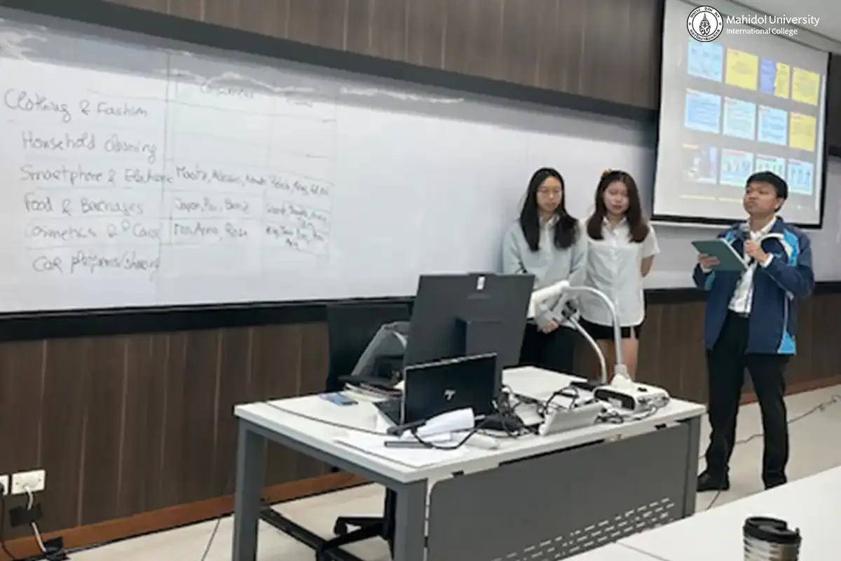 Stock Exchange of Thailand Expert is Guest Speaker in BBA Class