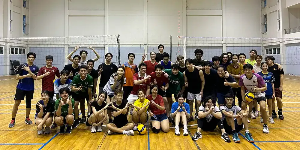 Volleyball Club Holds Practice Sessions