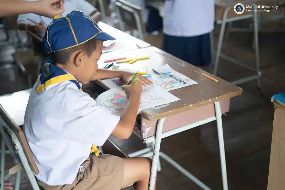 <strong>Volunteer Club Successfully Holds 5-Day Camp</strong>