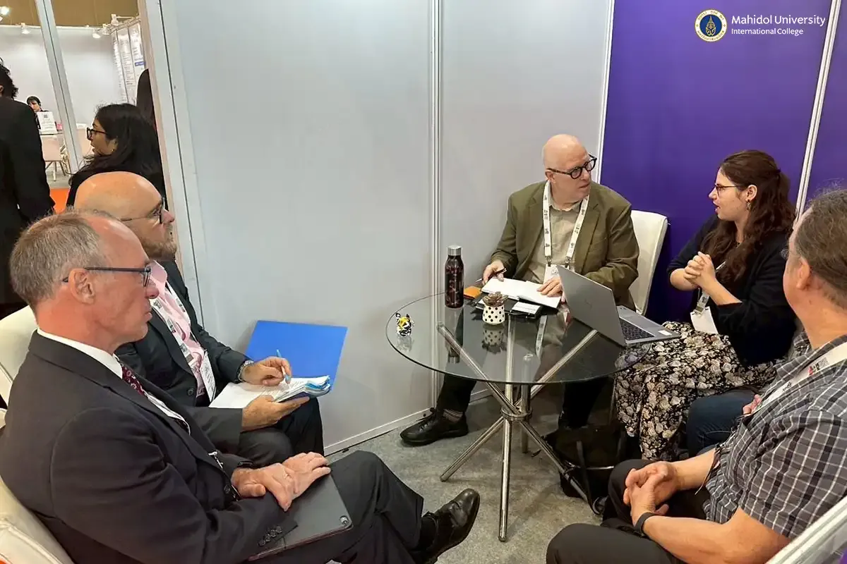 MUIC Execs and Staff Attend APAIE Conference