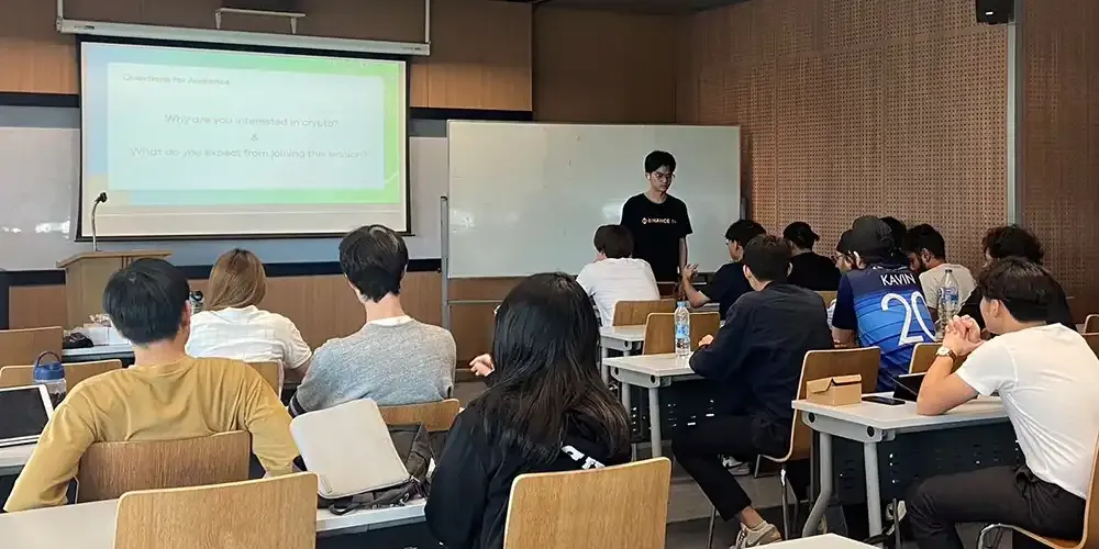 MUIC’s Investment Club Holds Lecture on Digital Assets