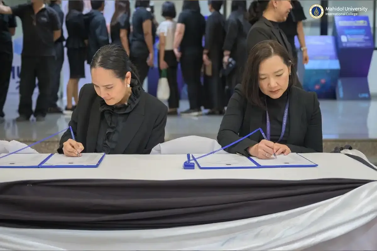 MUIC Executives Express Condolences, Pay Tribute to HM Queen Sirikit, The Queen Mother￼