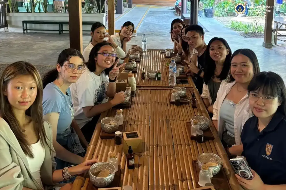 Rakkaew Club’s&nbsp;Suan Sampran Visit for Wellness and Relaxation