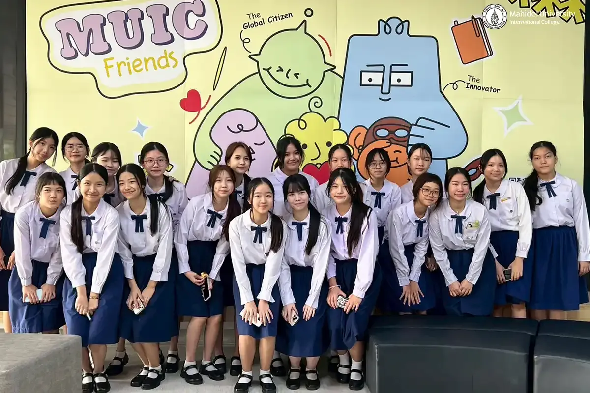 MUIC Welcomes Delegation from Mater Dei School