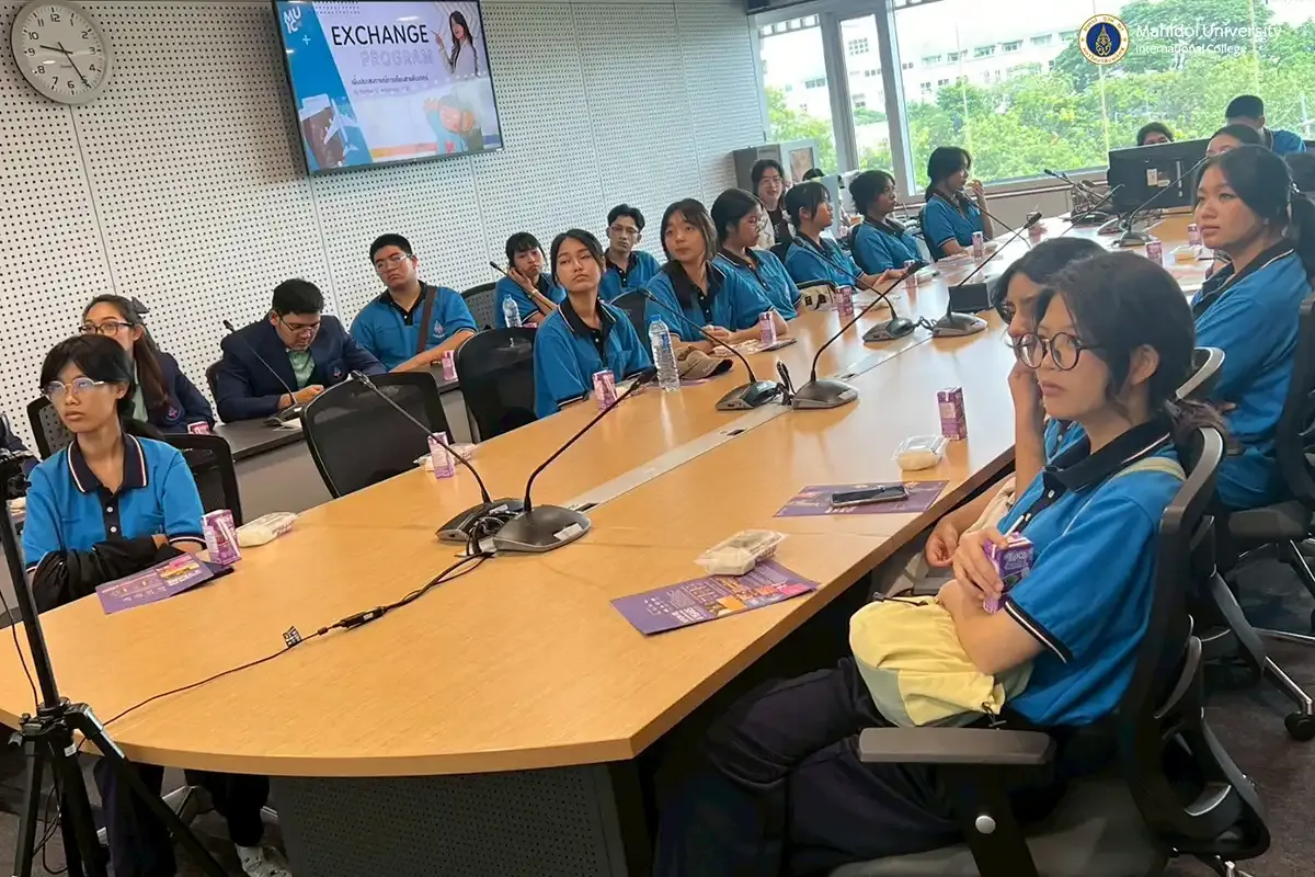 MUIC Welcomes Hatyai Wittayalai School￼