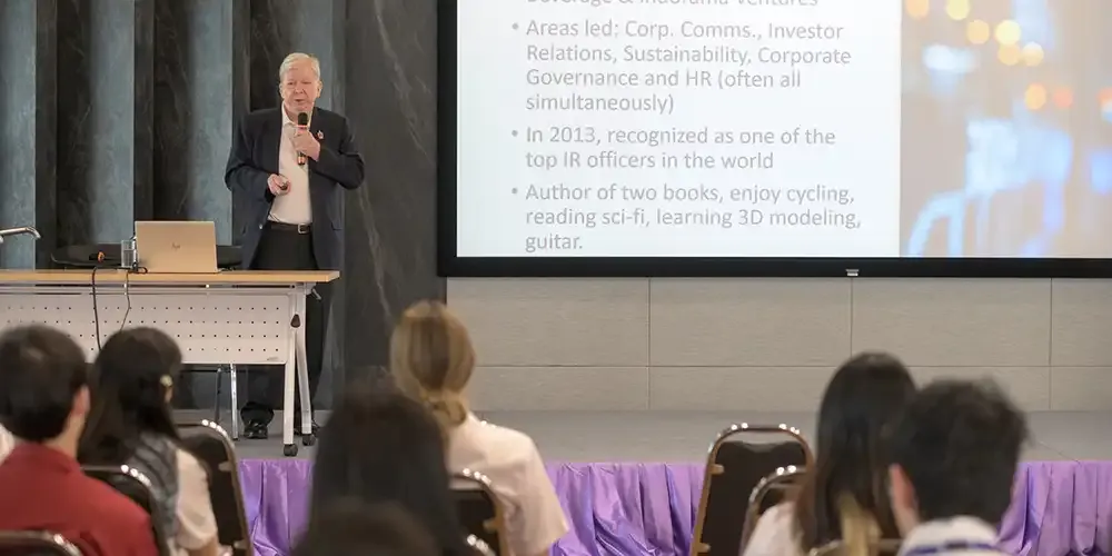 Unlocking Job Opportunities for Non-Business Majors Students