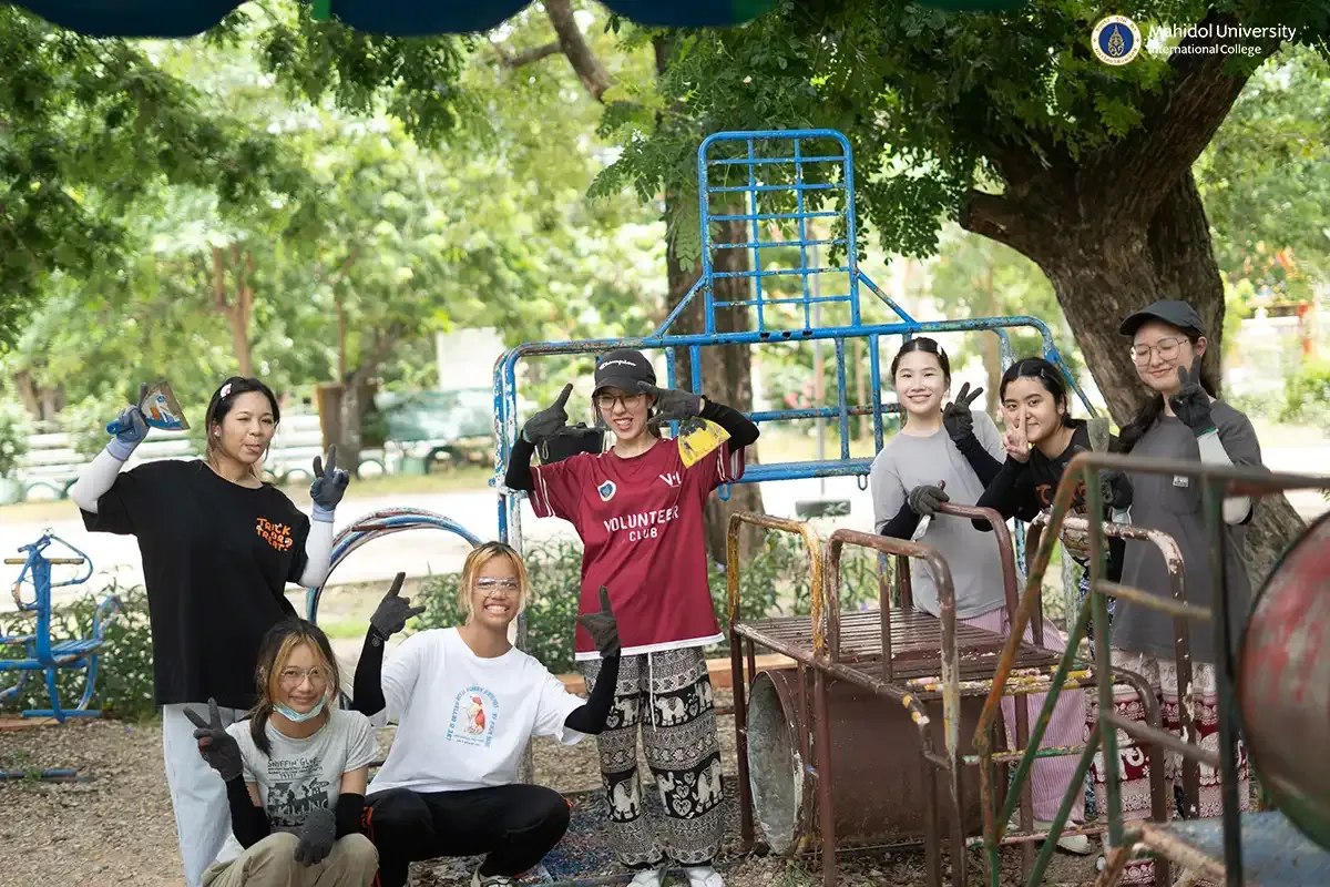 <strong>Volunteer Club Successfully Holds 5-Day Camp</strong>