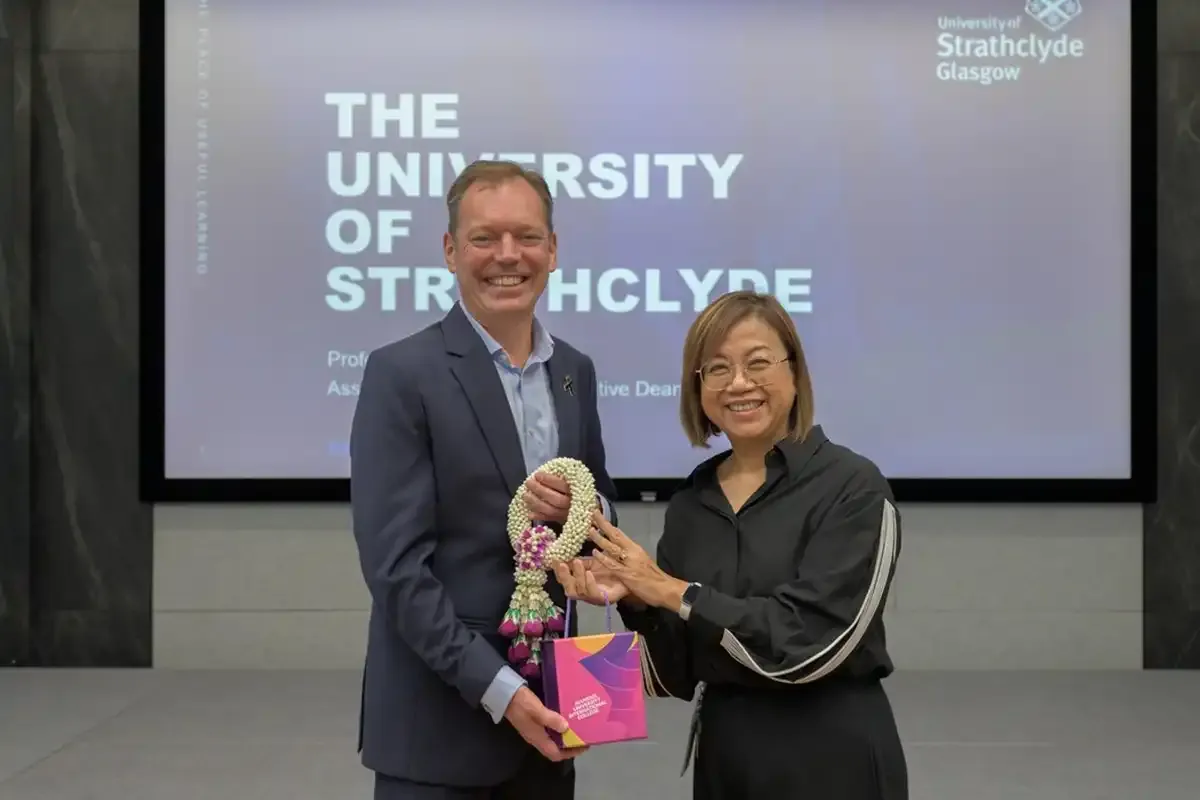 MUIC Welcomes UK Academic and Entrepreneur Who Spoke on Turning Science into Real-World Impact