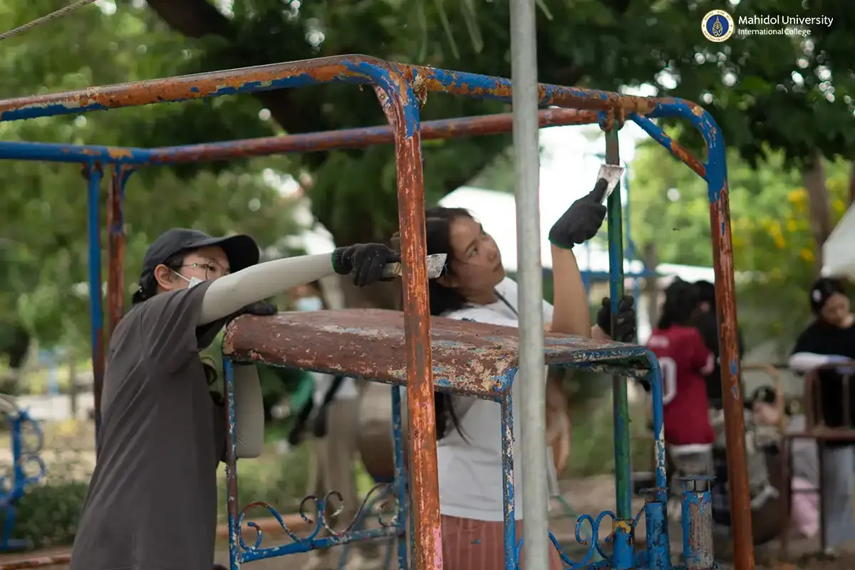 <strong>Volunteer Club Successfully Holds 5-Day Camp</strong>