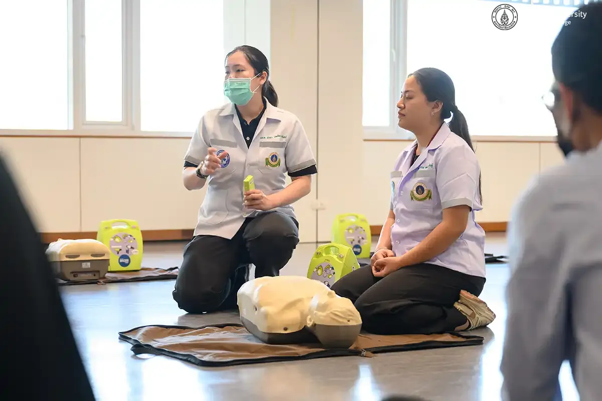 MUIC Staff Undergo First Aid & BLS Training