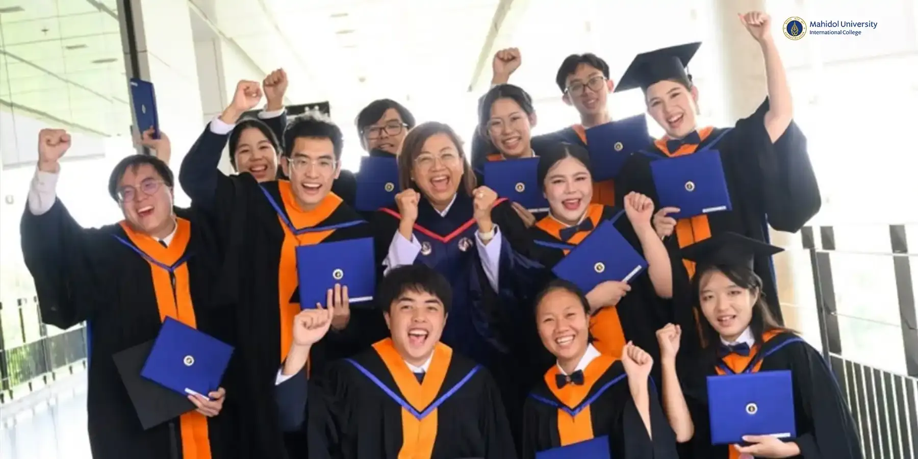  ขอแสดงความยินดีกับบัณฑิต รุ่นปี 2025! 