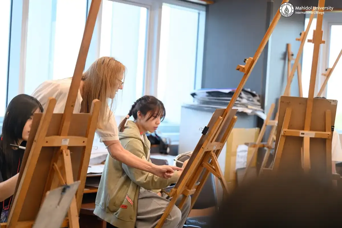 MUIC Organizes “Camp Dek Art” for Aspiring Design Students