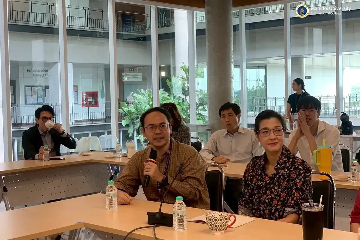 Science Division Holds Advisory Board Meeting