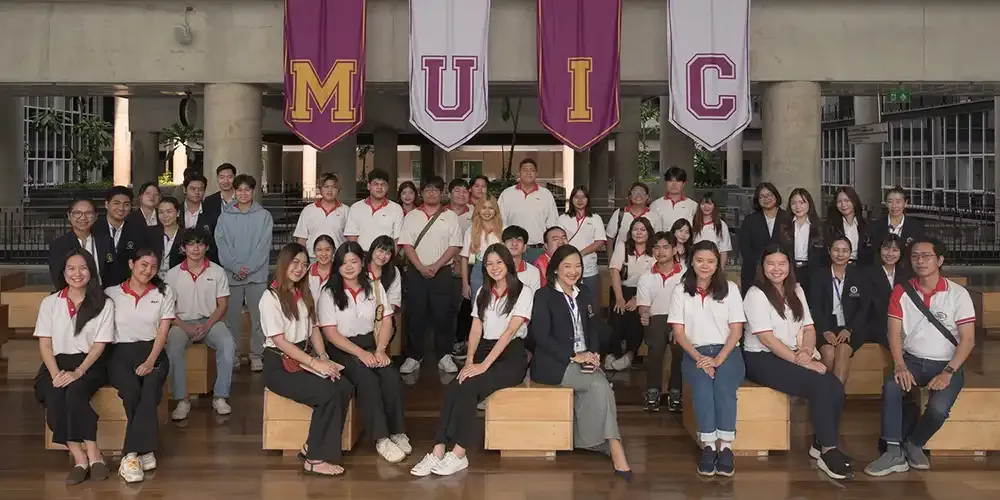 MUIC Hosts Visitors from Burapha University International College