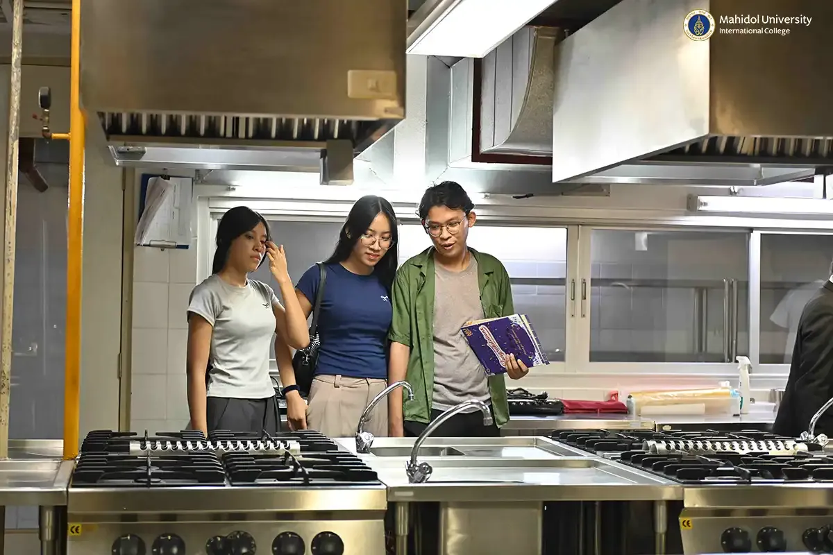 MUIC Welcomes Visiting Myanmar Students and Parents